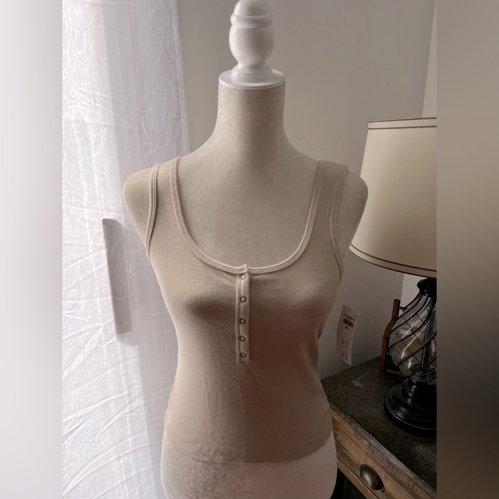 NWT Abercrombie & Fitch cropped tank